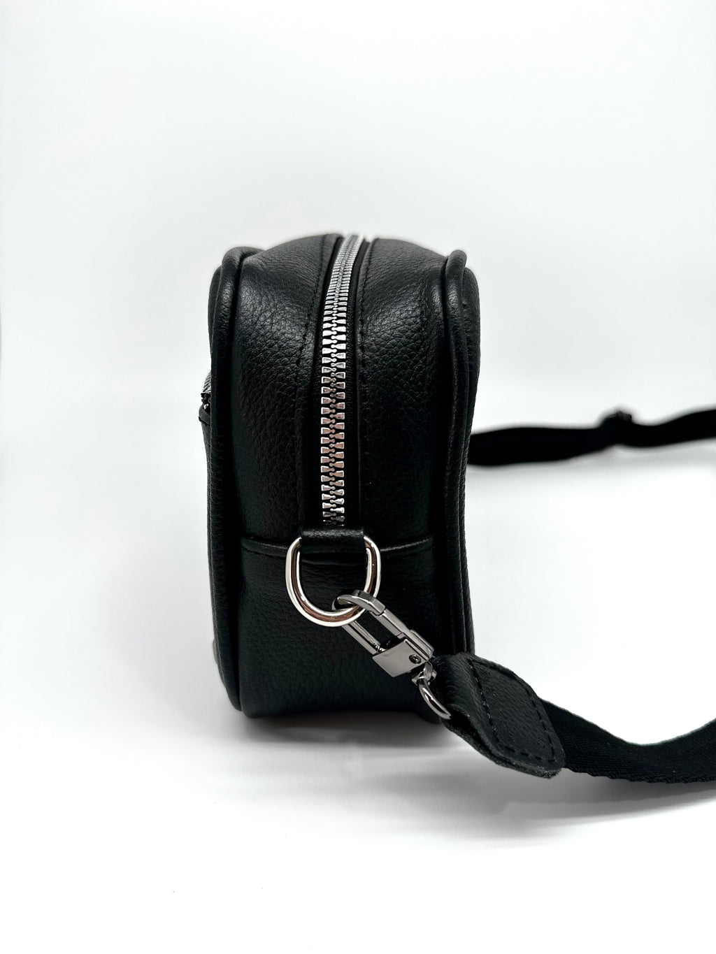 NECESER BLACK